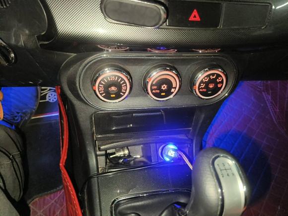 [杭州·皖H] 二手三菱翼神2011款 致尚版 1.8L 手动豪华型