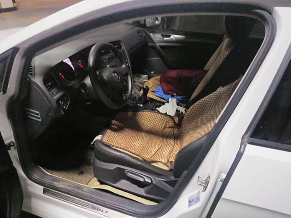 [济南·鲁A] 二手大众高尔夫2015款 1.6L 自动时尚型