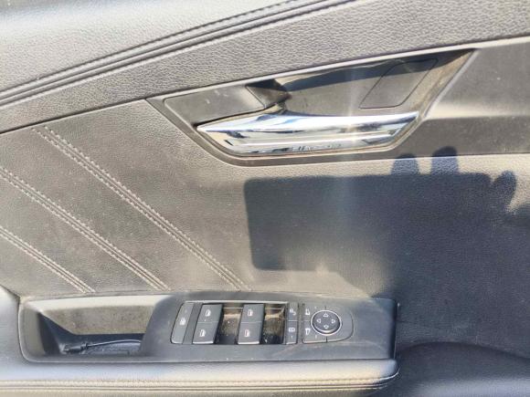 [宁波·浙B] 二手比亚迪比亚迪e32021款 领畅版