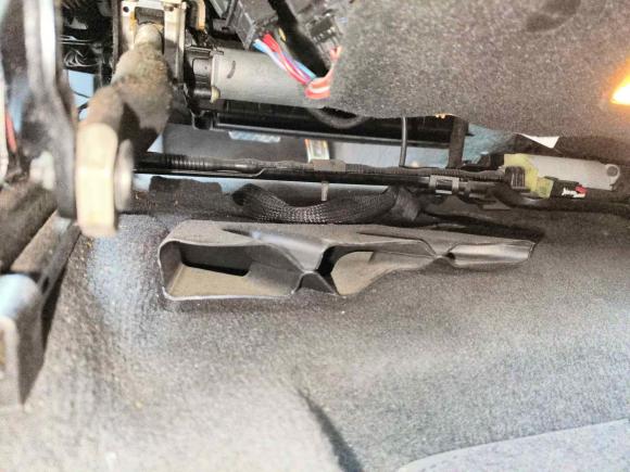 [深圳·粤B] 二手大众途锐2011款 3.0TDI 柴油标配型