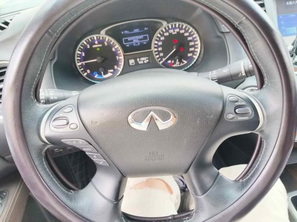 [上海·沪M] 二手英菲尼迪英菲尼迪QX602016款 2.5 S/C Hybrid 两驱卓越版 国V