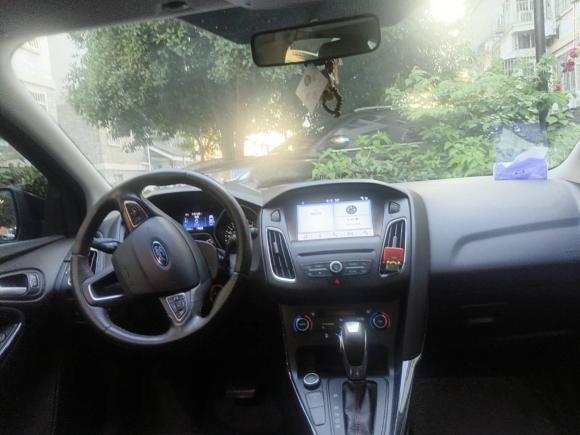 [湖州·浙E] 二手福特福克斯2017款 1.5T CTCC 白黑限量版