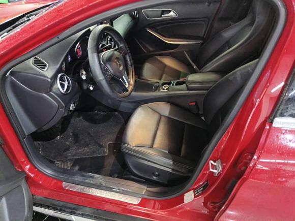 [常州·苏B] 二手奔驰奔驰GLA2015款 GLA 200 动感型