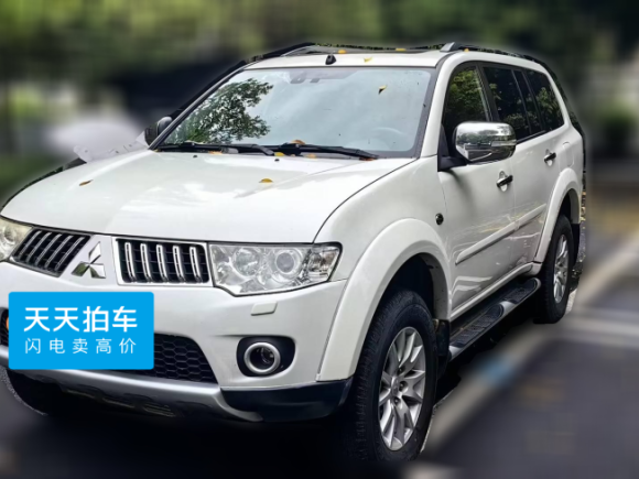 三菱帕杰罗·劲畅2011款 3.0L 豪华导航版「成都二手车」「天天拍车」