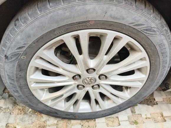 [广州·粤A] 二手别克英朗2015款 18T 双离合豪华型