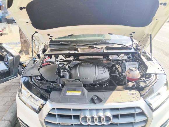 [广州·粤A] 二手奥迪奥迪Q5L2018款 40 TFSI 荣享时尚型 国VI