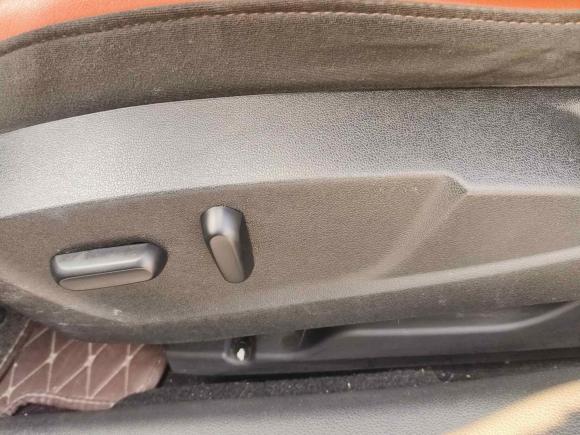 [杭州·浙A] 二手别克君威2015款 1.6T 精英技术型