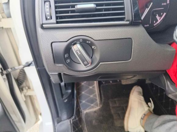 [深圳·粤B] 二手观致观致32014款 两厢 1.6T 自动致臻型