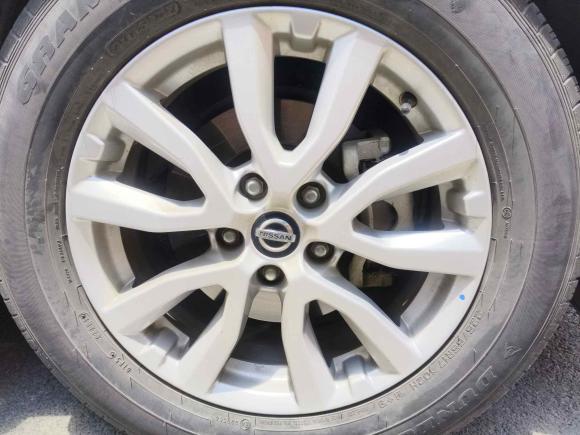 [西安·陕A] 二手日产奇骏2019款 2.0L CVT舒适版 2WD