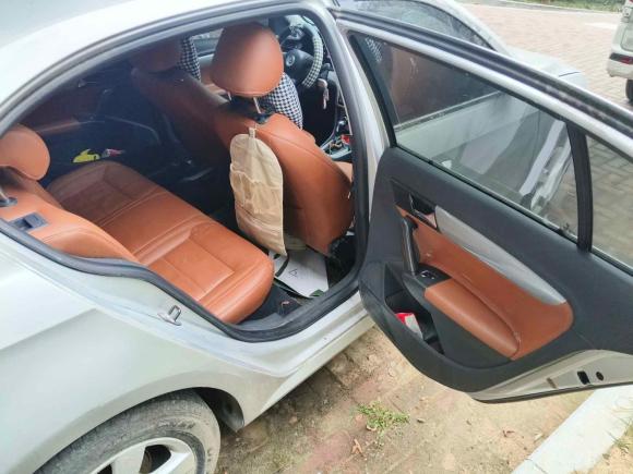 [无锡·皖M] 二手大众朗逸2013款 1.6L 自动风尚版