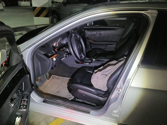 [成都·川A] 二手奔驰奔驰E级2011款 E 260 L CGI时尚型