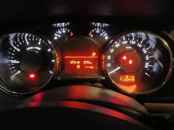 [嘉兴·浙F] 二手标致标致30082015款 2.0L 自动经典版