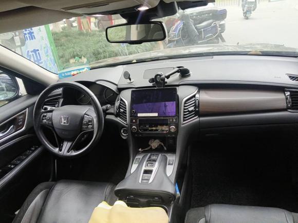 [上海·沪L] 二手本田冠道2017款 370TURBO 四驱至尊版