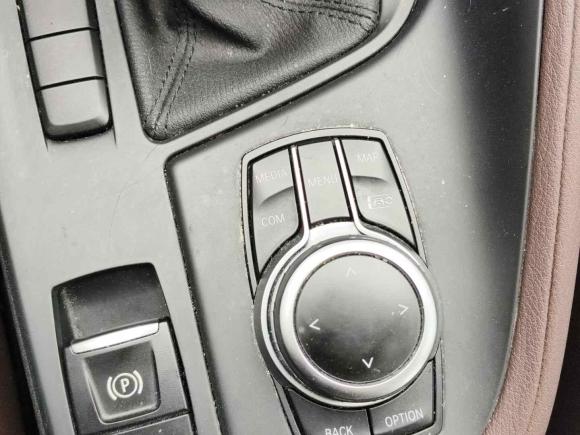 [上海·沪C] 二手宝马宝马X12022款 sDrive20Li 时尚型