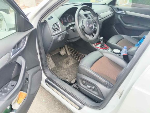 [济南·鲁A] 二手奥迪奥迪Q32018款 30周年年型 30 TFSI 时尚型