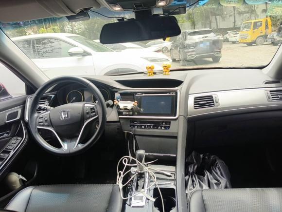 [广州·粤H] 二手本田思铂睿2015款 2.0L 尊贵版