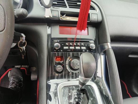 [深圳·粤B] 二手标致标致30082013款 2.0L 自动潮流版