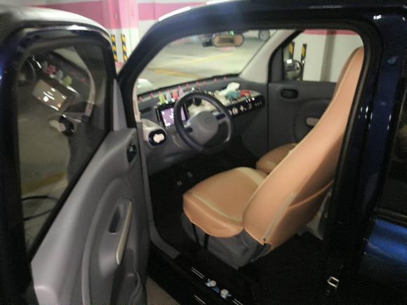 [佛山·粤A] 二手奔腾奔腾小马2025款 222km 闪电马