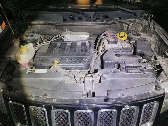 [上海·沪B] 二手Jeep指南者2014款 改款 2.4L 四驱舒适版