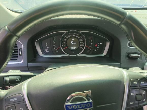 [上海·沪C] 二手沃尔沃沃尔沃S602014款 S60L 2.0T 智远版