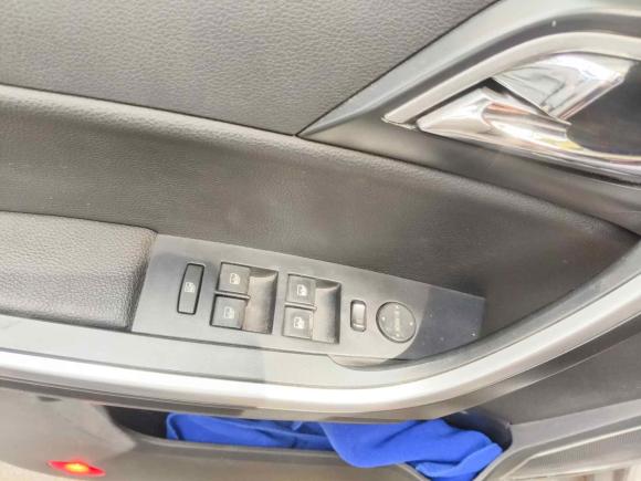 [上海·沪A] 二手江铃驭胜S3502013款 2.4T 自动两驱柴油豪华版5座