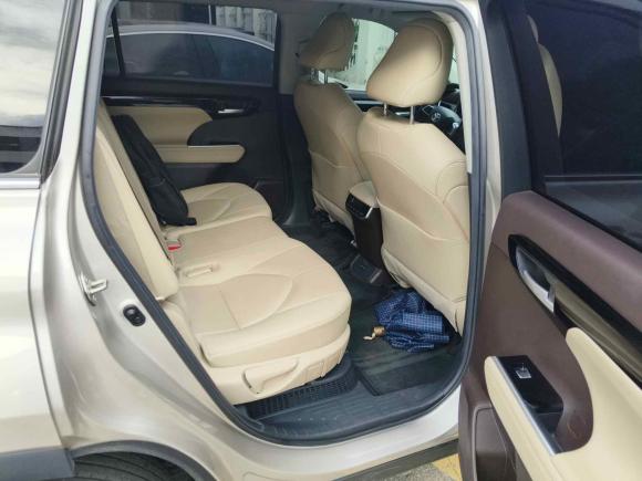 [苏州·苏U] 二手丰田汉兰达2022款 双擎 2.5L 四驱尊贵版 7座