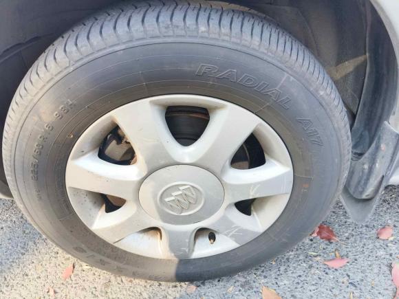 [上海·京A] 二手别克别克GL82006款 陆尊 3.0L CT 舒适版