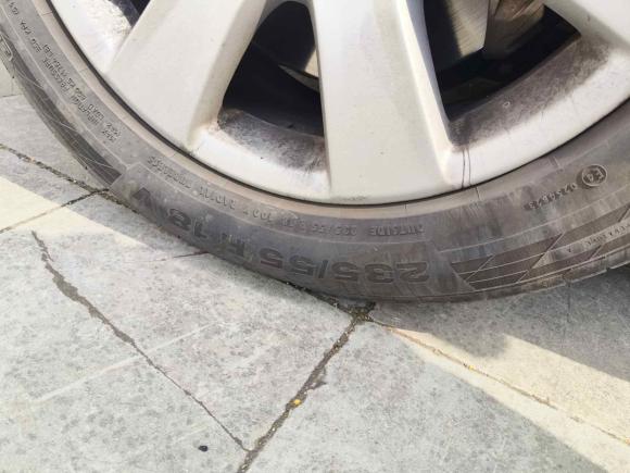 [上海·沪A] 二手奥迪奥迪A82011款 A8L 3.0 TFSI quattro豪华型(213kW)