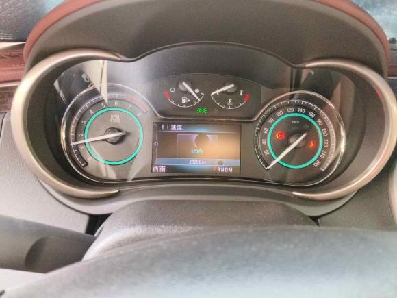 [上海·沪A] 二手别克君越2013款 2.4L SIDI精英舒适型