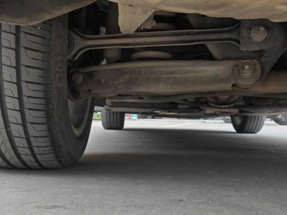 [广州·粤A] 二手宝马宝马1系2013款 sDrive18i 时尚型