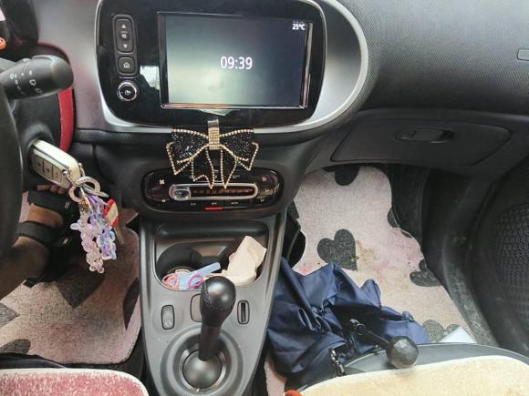 [成都·川G] 二手smartsmart fortwo2018款 0.9T 66千瓦硬顶先锋版 国V