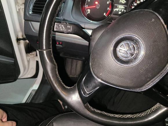 [杭州·浙A] 二手大众朗逸2015款 1.6L 手动舒适版