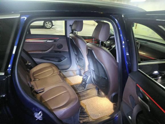 [上海·沪L] 二手宝马宝马X12016款 sDrive18Li 豪华型