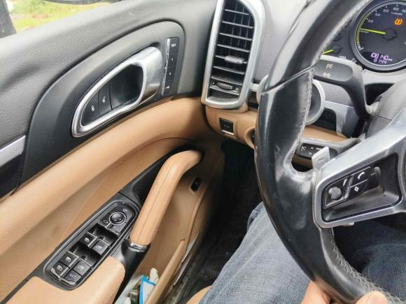 [义乌·浙G] 二手保时捷Cayenne新能源2015款 Cayenne S E-Hybrid 3.0T