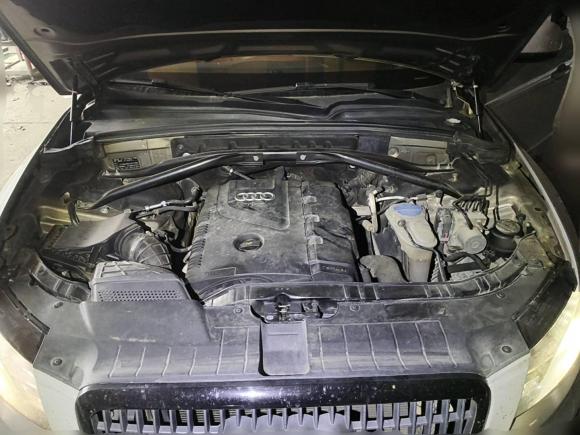 [武汉·鄂W] 二手奥迪奥迪Q52010款 2.0TFSI 舒适型