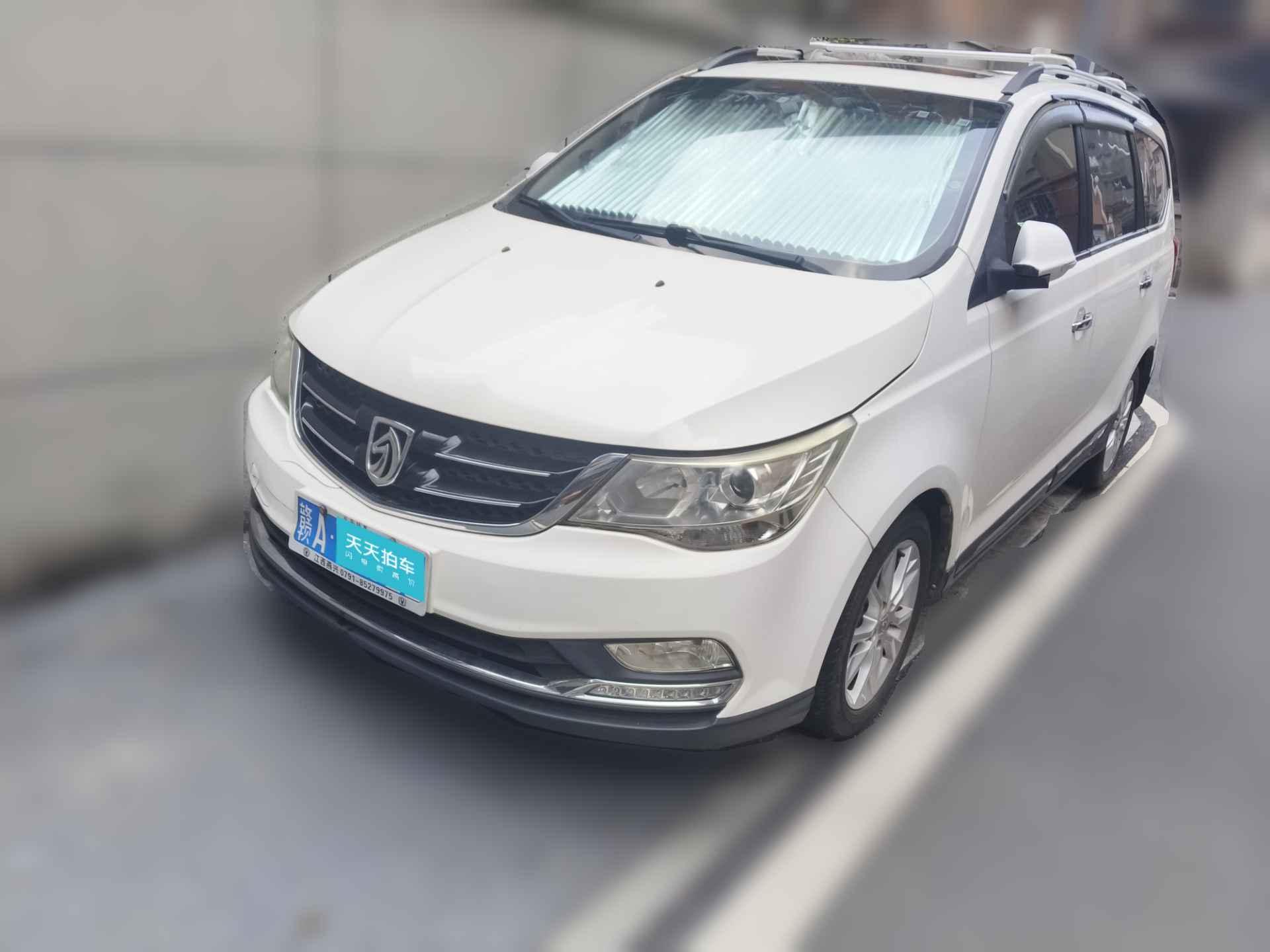 [南昌·赣A] 宝骏宝骏7302016款 1.5L 手动豪华型 7座