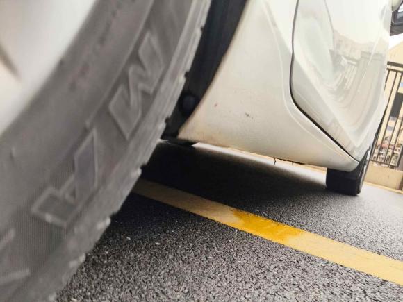 [上海·赣E] 二手别克君威2014款 1.6T 时尚技术型