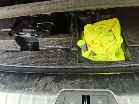 [嘉兴·浙A] 二手鸿蒙智行问界M72022款 1.5T 后驱舒适版