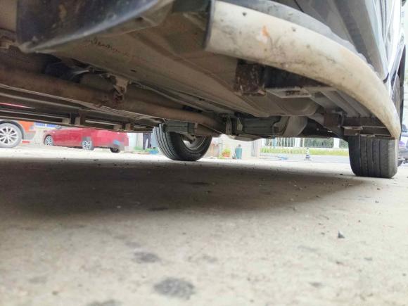 [上海·苏J] 二手路虎神行者22012款 2.2T SD4 S柴油版