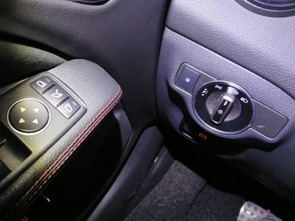 [上海·沪D] 二手奔驰奔驰CLA2018款 CLA 220 4MATIC