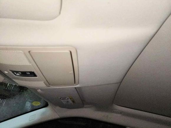 [苏州·苏E] 二手路虎揽胜极光2014款 2.0T 5门耀享版