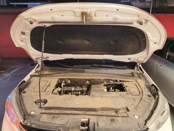 [武汉·鄂A] 二手一汽森雅R92018款 1.2T 手动豪华智尚型