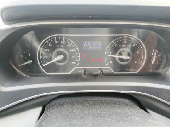 [无锡·苏B] 二手大通新途V802023款 2.0T AMT经典傲运通长轴中顶6/7/8/9座