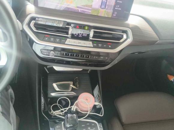 [广州·粤A] 二手宝马宝马X32022款 改款二 xDrive30i 领先型 M曜夜套装