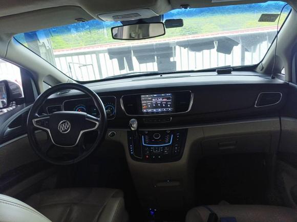 [广州·粤A] 二手别克别克GL82015款 2.4L 豪华商务尊享版