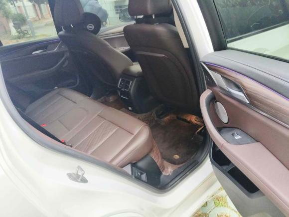 [常州·苏D] 二手宝马宝马X32022款 xDrive30i 领先型 M曜夜套装