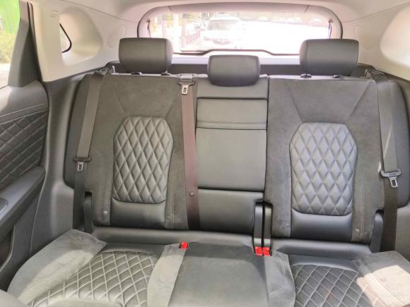 [西安·陕A] 二手红旗红旗HS52019款 2.0T 智联旗享版