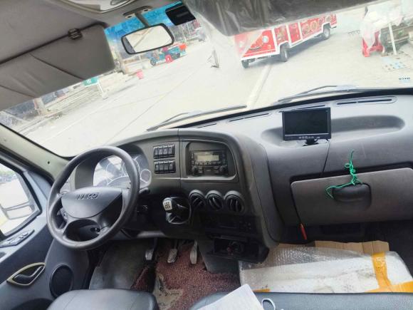 [台州·浙J] 二手依维柯依维柯褒迪2013款 2.5T-V39 箱货高顶