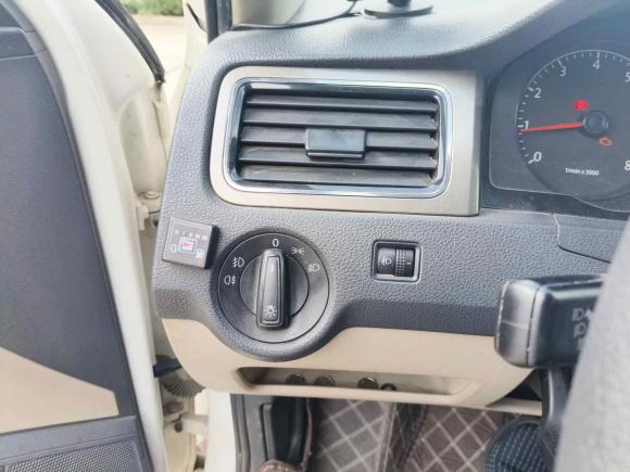 [西安·陕A] 二手大众桑塔纳2013款 1.6L 自动舒适版