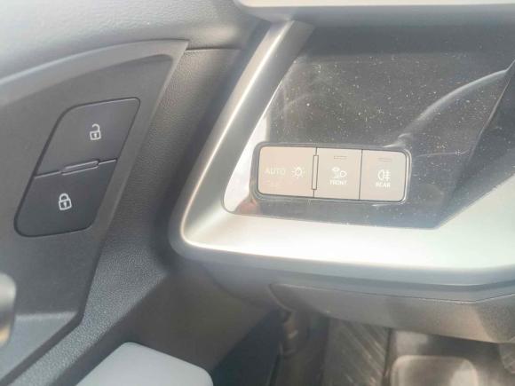 [苏州·苏E] 二手奥迪奥迪A32021款 A3L Limousine 35 TFSI 时尚致雅型